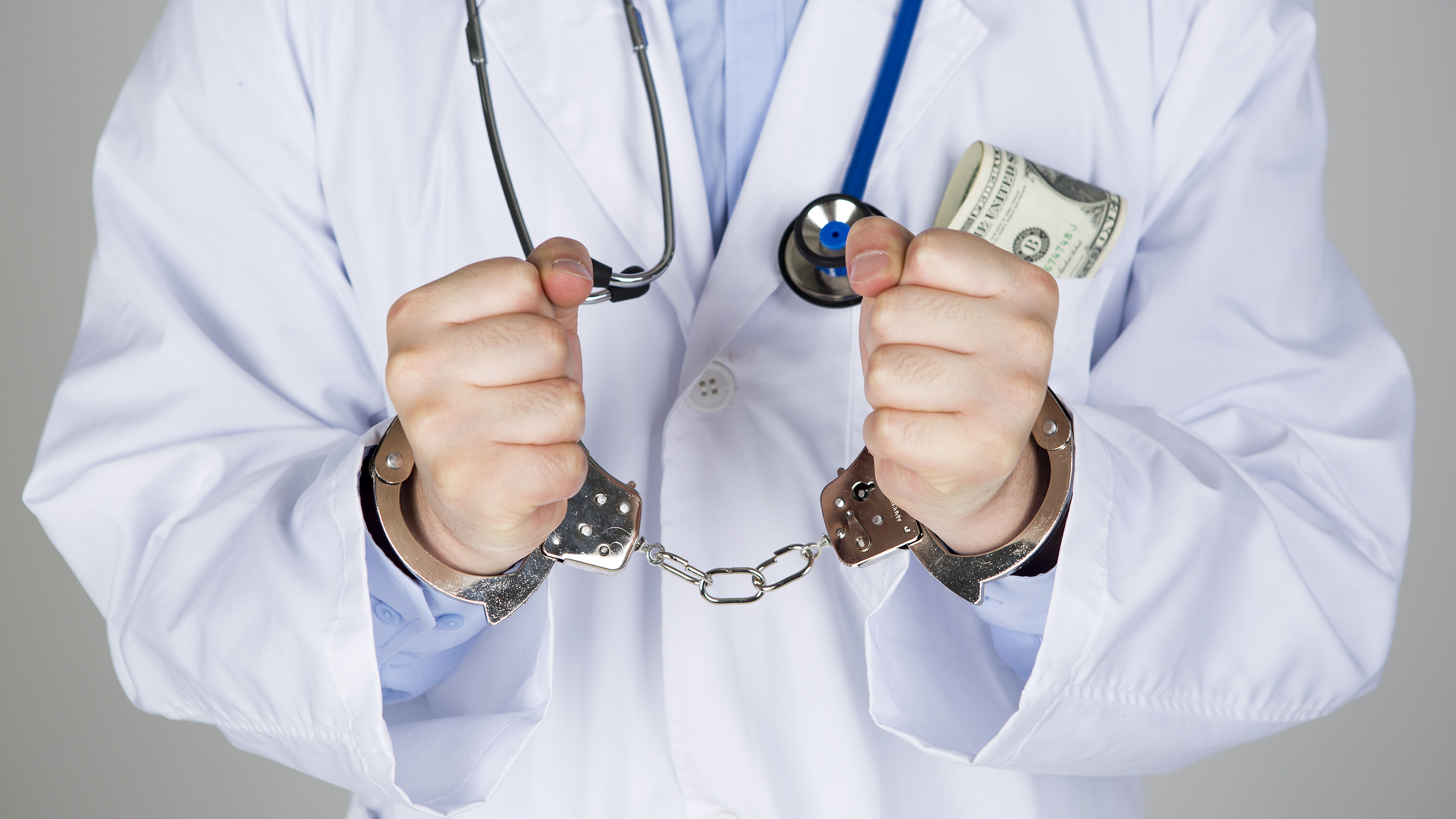 丹东预防医保套现(如何防止医疗保险被滥用)